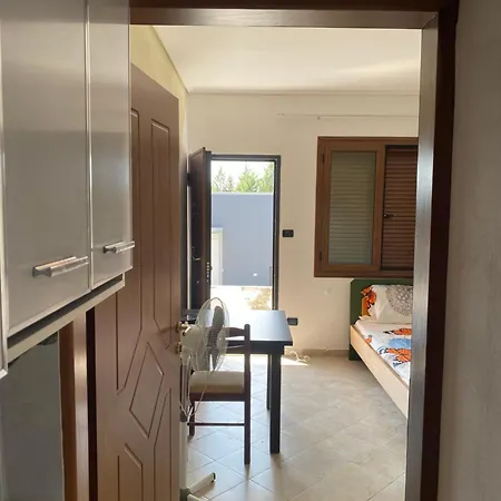 Devis House * Τίρανα