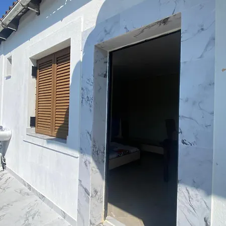 Devis House